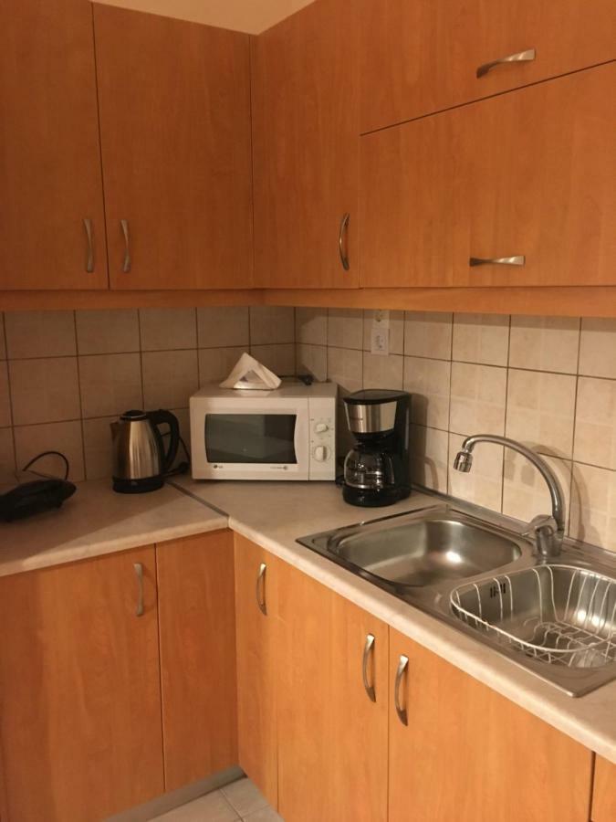 Central 2-Bedroom Luxury Apartment Heraklion Exteriör bild