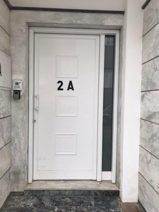 Central 2-Bedroom Luxury Apartment Heraklion Exteriör bild