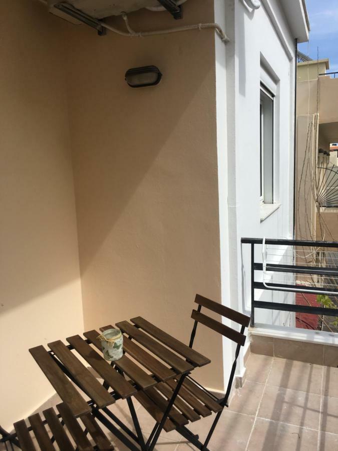 Central 2-Bedroom Luxury Apartment Heraklion Exteriör bild